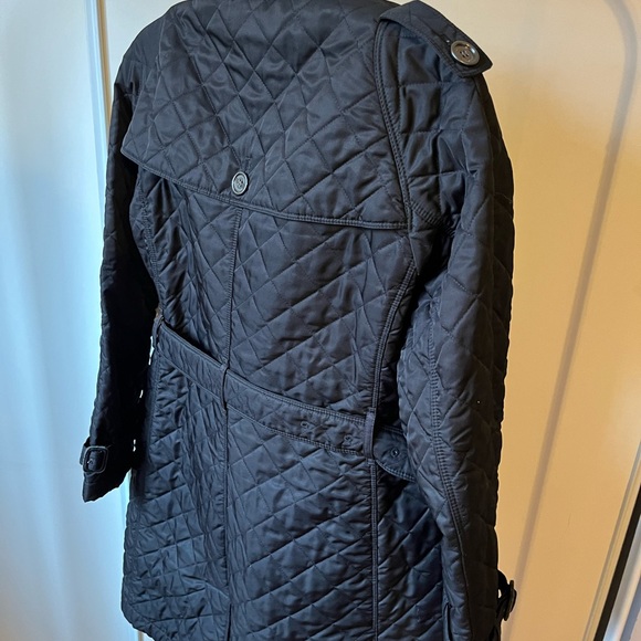 Burberry quilted trench coat in black - Picture 5 of 7
